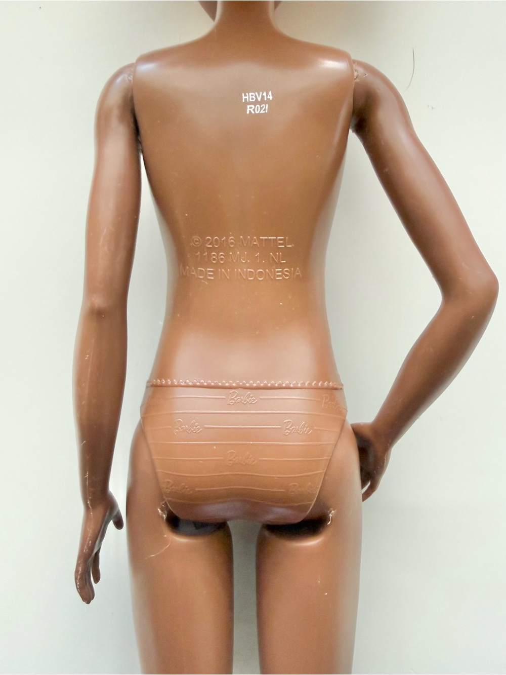 Afro Barbie Fashionistas Doll #180 - Picture 9 of 11